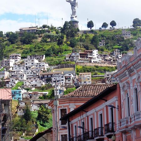 Hostal Yumbo Imperial Quito Zewnętrze zdjęcie