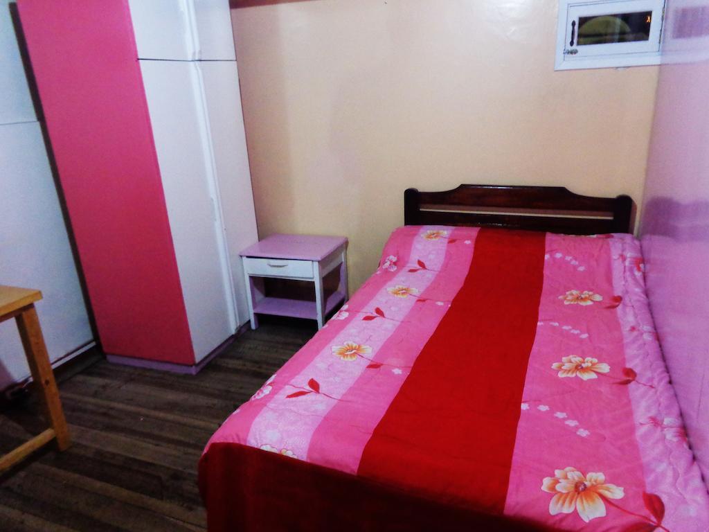 Hostal Yumbo Imperial Quito Pokój zdjęcie